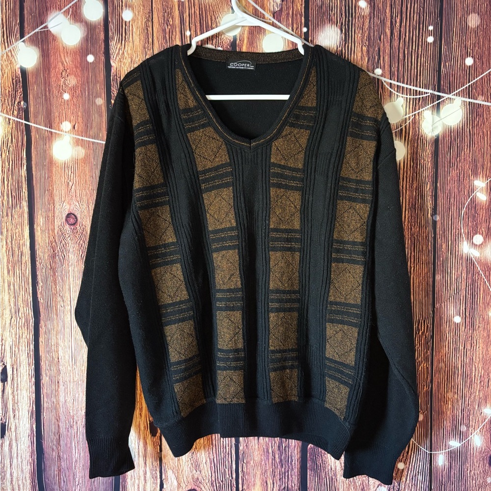 Copper Wool Blend V-Neck Sweater in Black and Brown